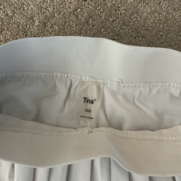 Tna White Tennis Skirt - Picture 4 of 5
